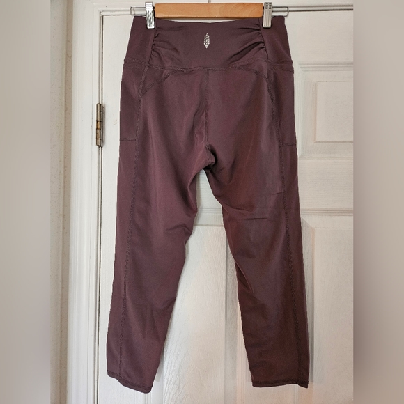 Free People Women's Purple Mauve 3/4 Leggings Size Small - Picture 7 of 7